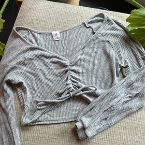 Long sleeve cropped top